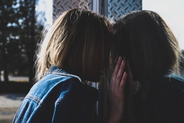 common unhealthy ways people cope with trauma
